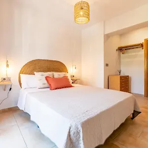 Ronda Genil Con Parking Gratuito Granada